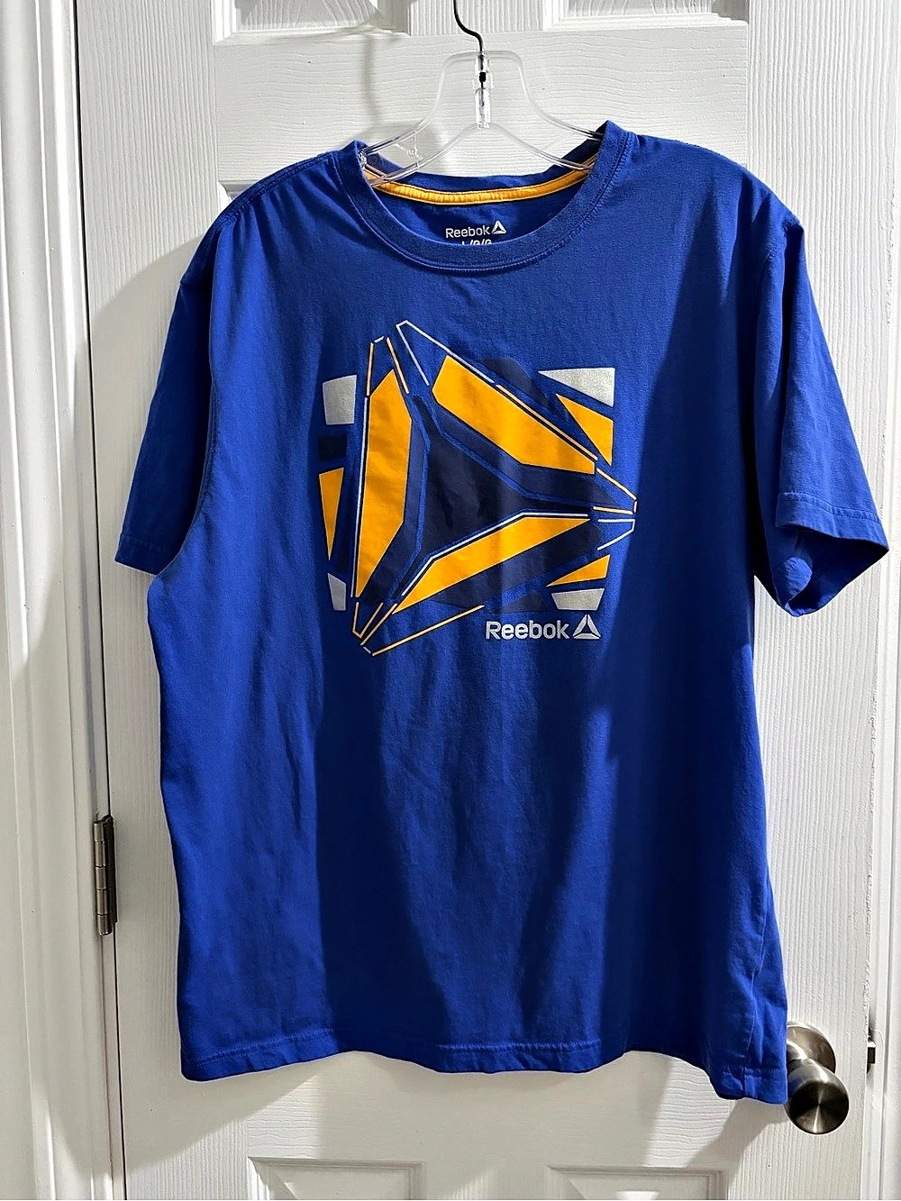 Reebok Geometric Graphic Tee Size Large Blue & Yellow